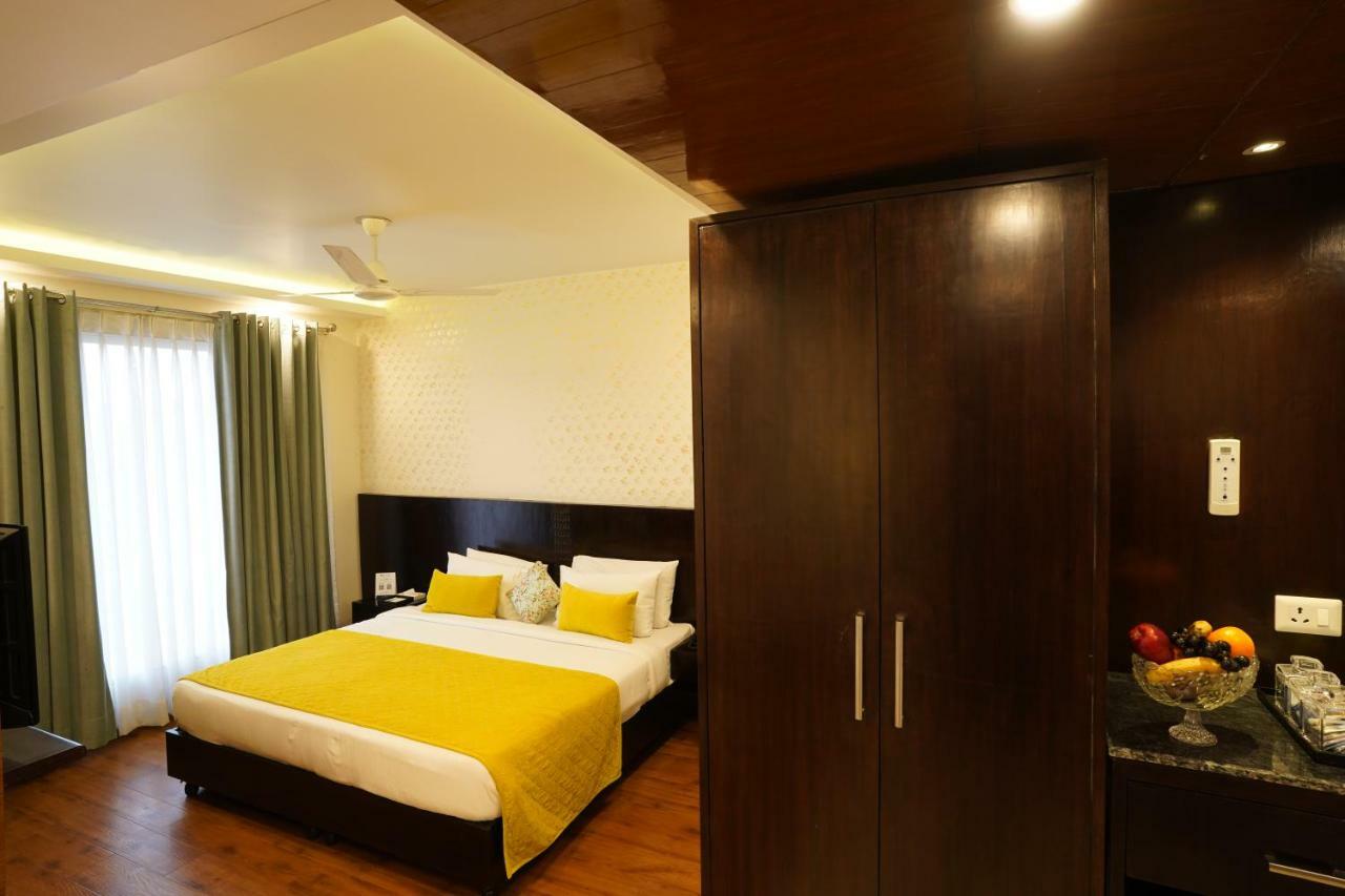 Rockland Hotel, C.R Park New Delhi Eksteriør bilde